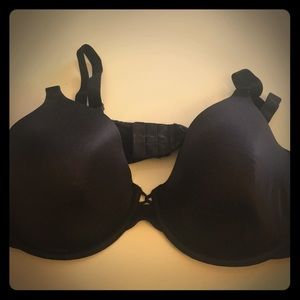 ✨ MOVING SALE!! ✨NWOT Black Bra, Size 42D